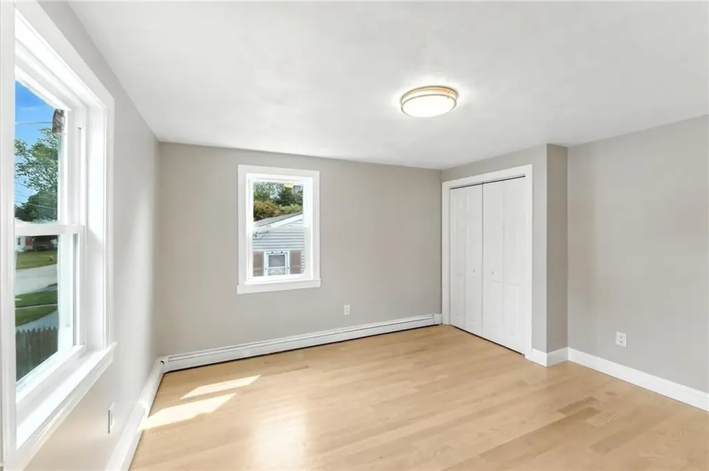 73 Ormsby Avenue Warwick RI 02886