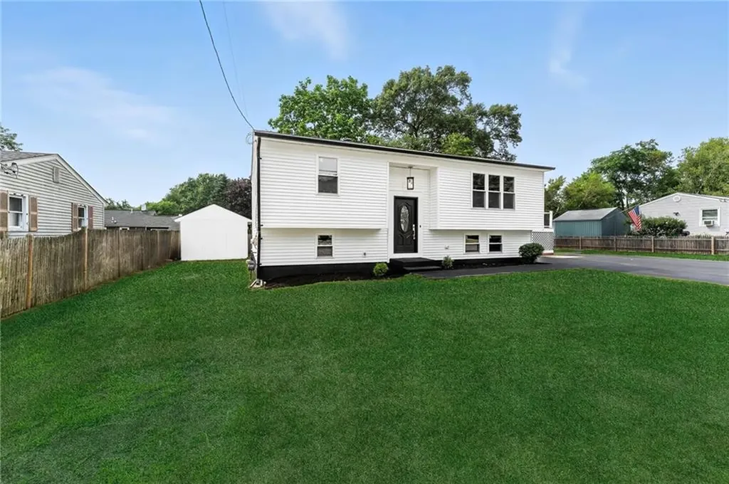 73 Ormsby Avenue Warwick RI 02886