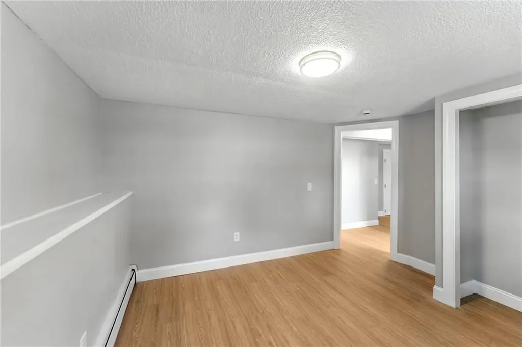73 Ormsby Avenue Warwick RI 02886