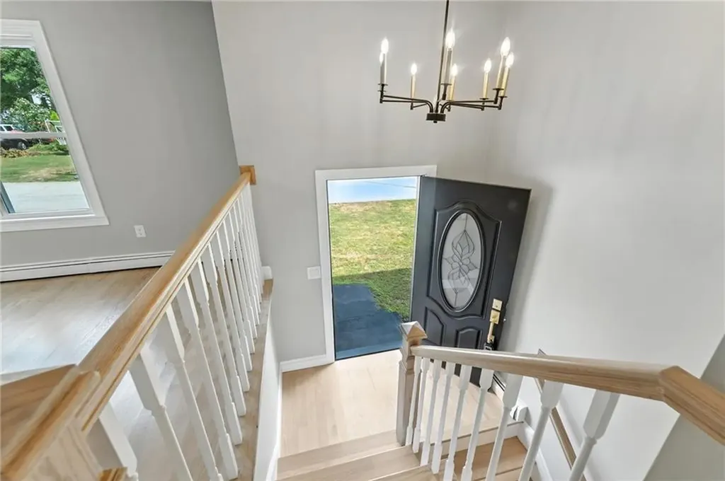 73 Ormsby Avenue Warwick RI 02886