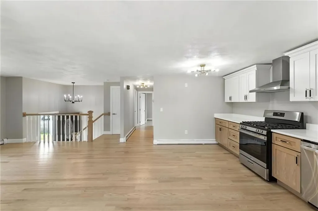 73 Ormsby Avenue Warwick RI 02886