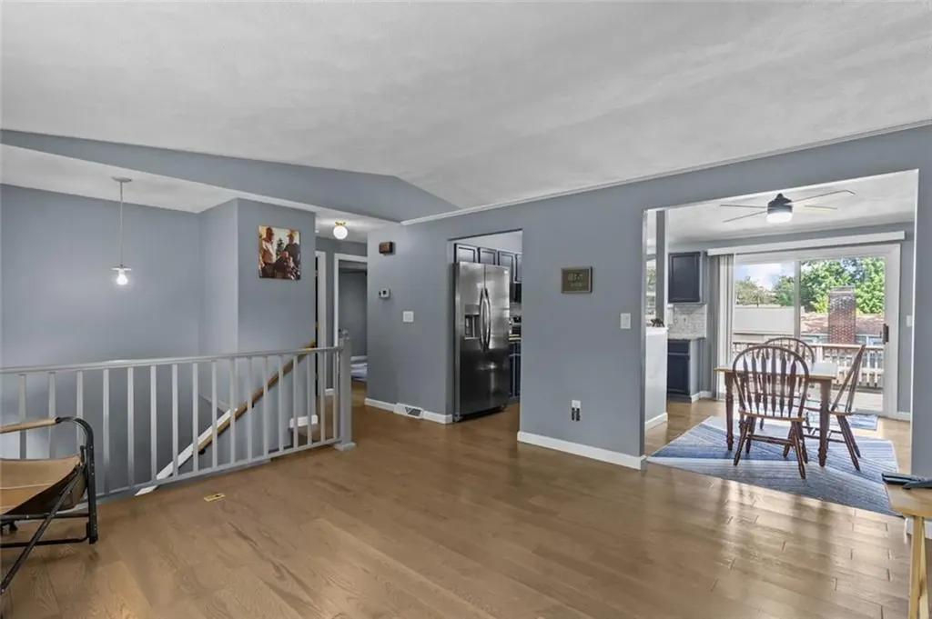 162 Pine Street Warwick RI 02888