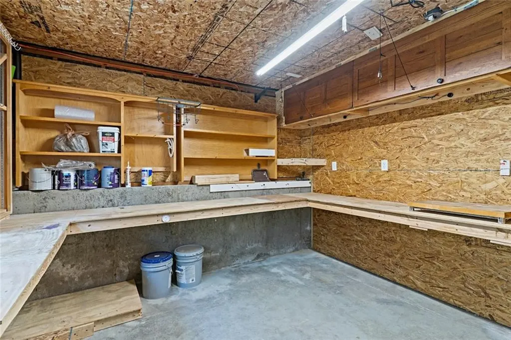 162 Pine Street Warwick RI 02888