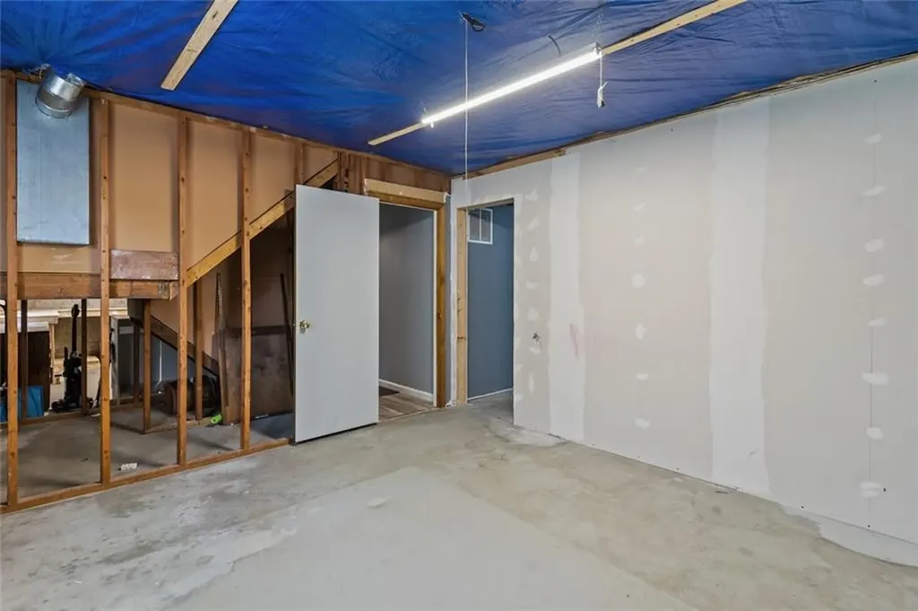 162 Pine Street Warwick RI 02888
