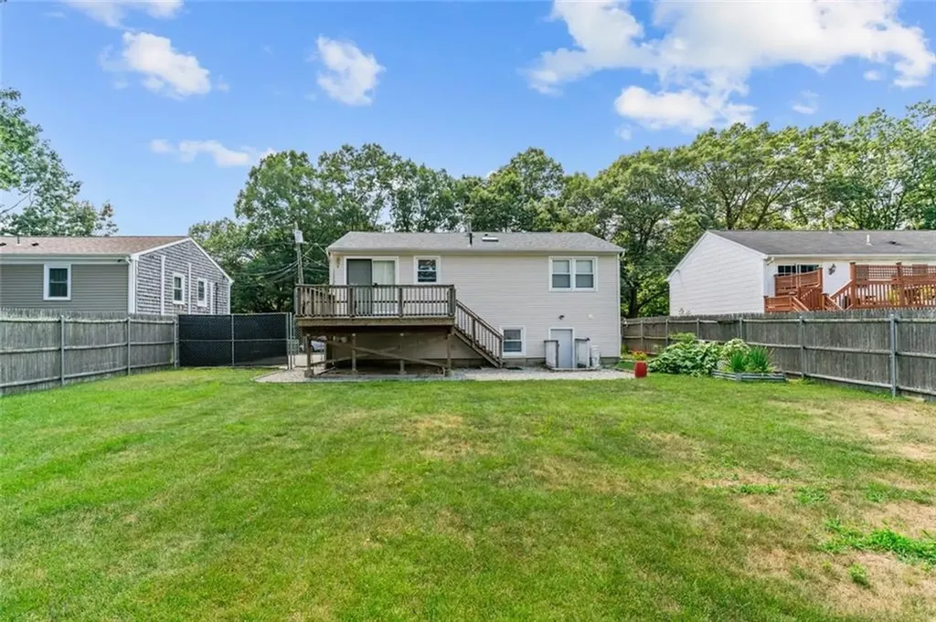 162 Pine Street Warwick RI 02888