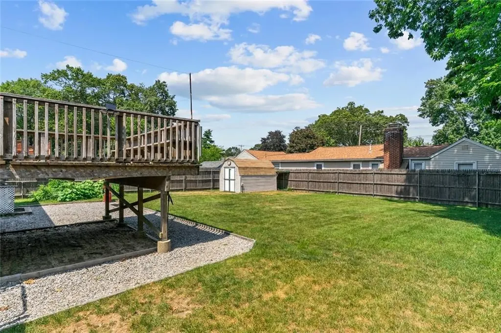 162 Pine Street Warwick RI 02888