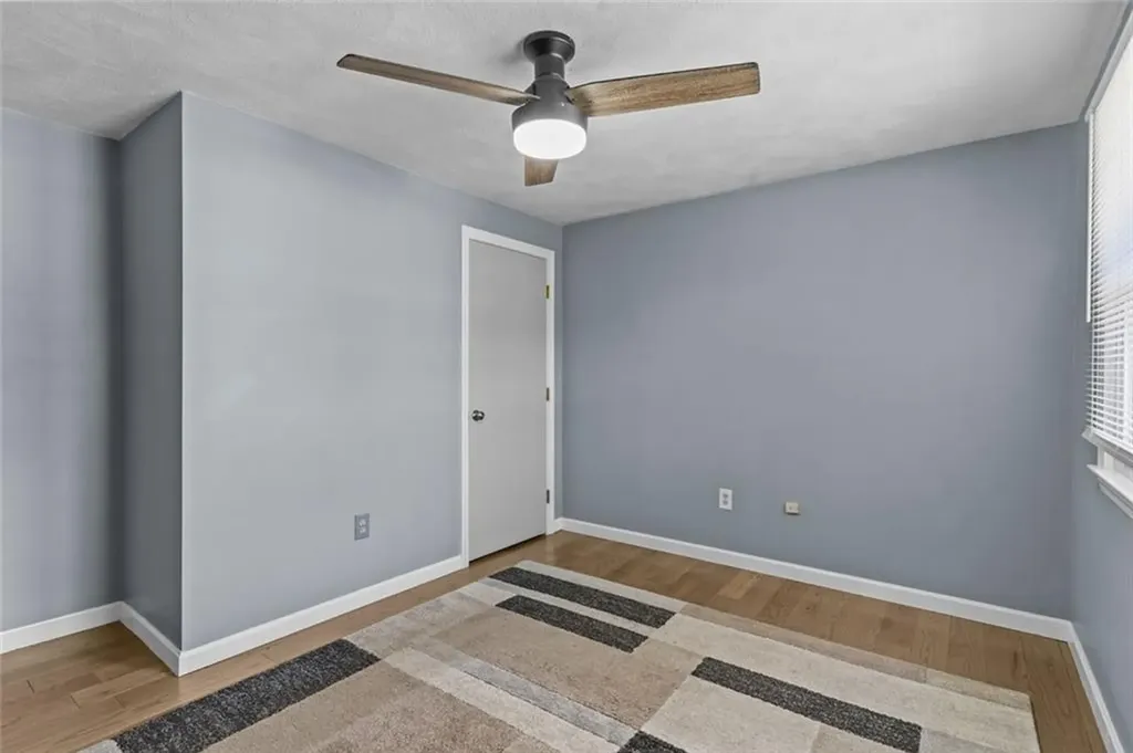 162 Pine Street Warwick RI 02888