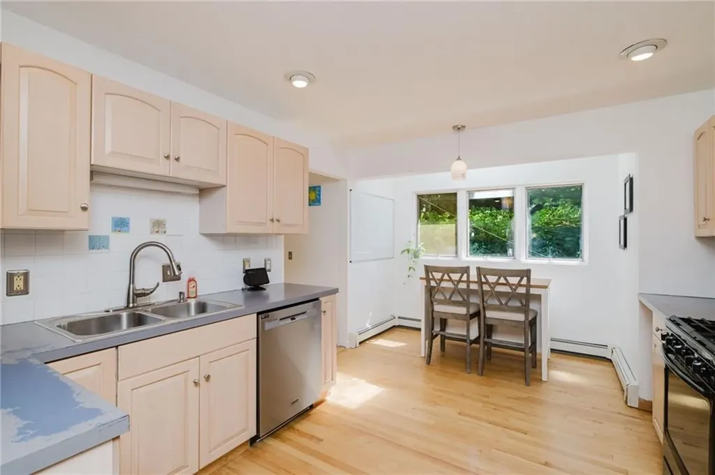 1 Lee Ann Drive Johnston RI 02919