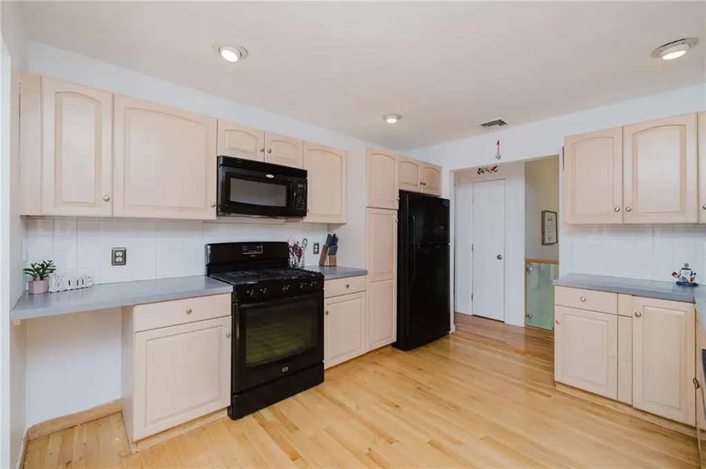 1 Lee Ann Drive Johnston RI 02919