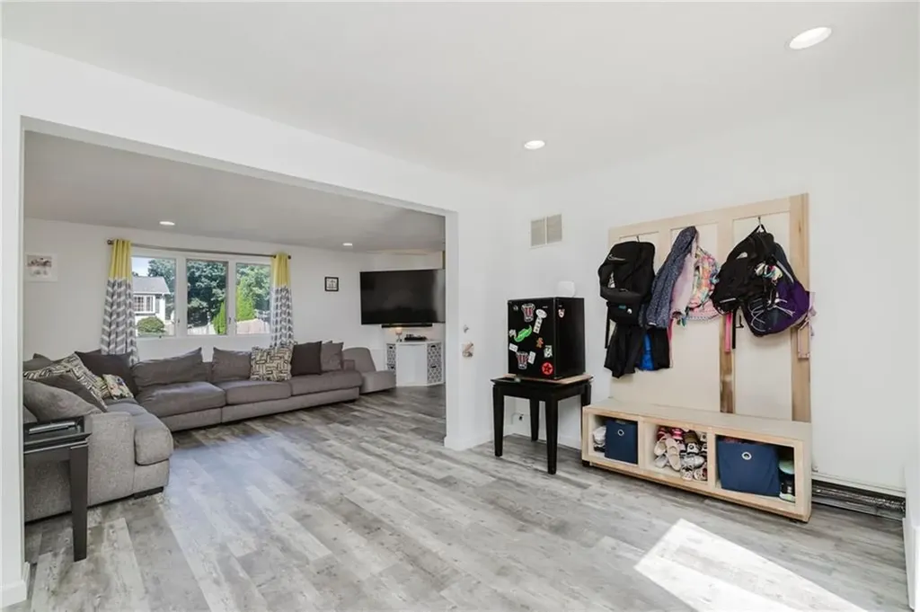 1 Lee Ann Drive Johnston RI 02919