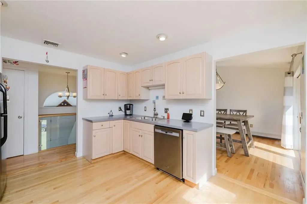 1 Lee Ann Drive Johnston RI 02919