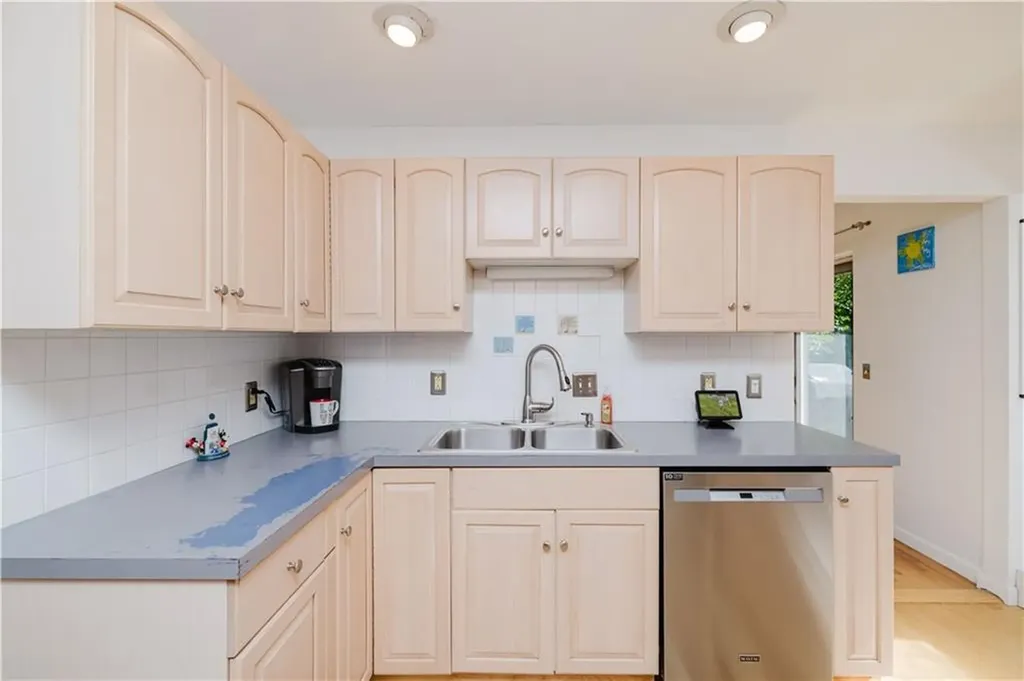 1 Lee Ann Drive Johnston RI 02919