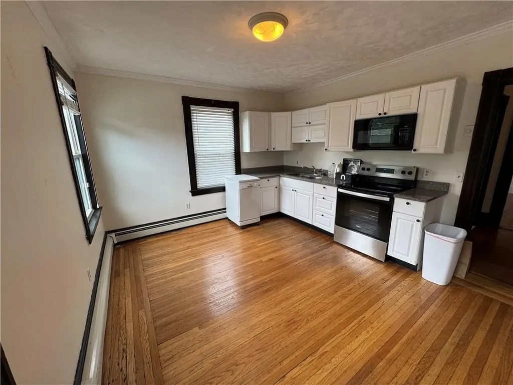 29 Powel Avenue Newport RI 02840