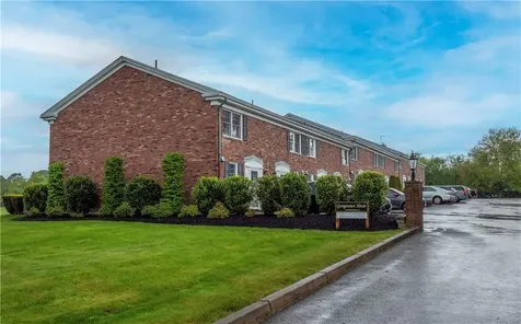 20 Indian Avenue Portsmouth RI 02871