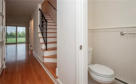 20 Indian Avenue Portsmouth RI 02871