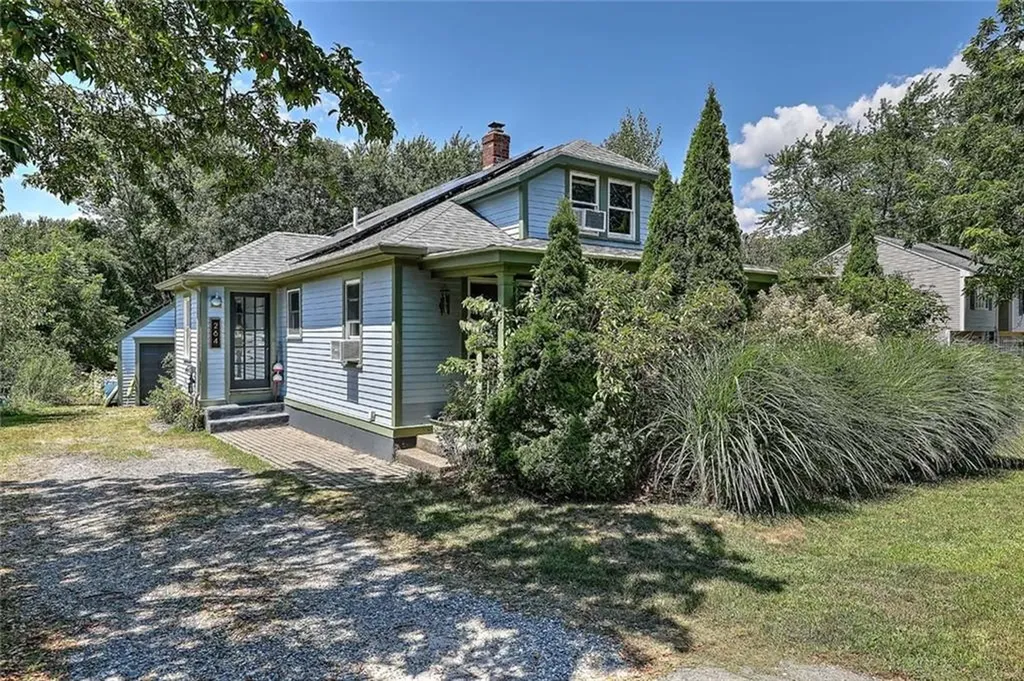 264 Sowams Road Barrington RI 02806