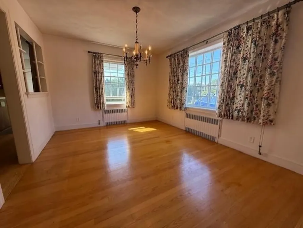 37 Post Road Westerly RI 02891
