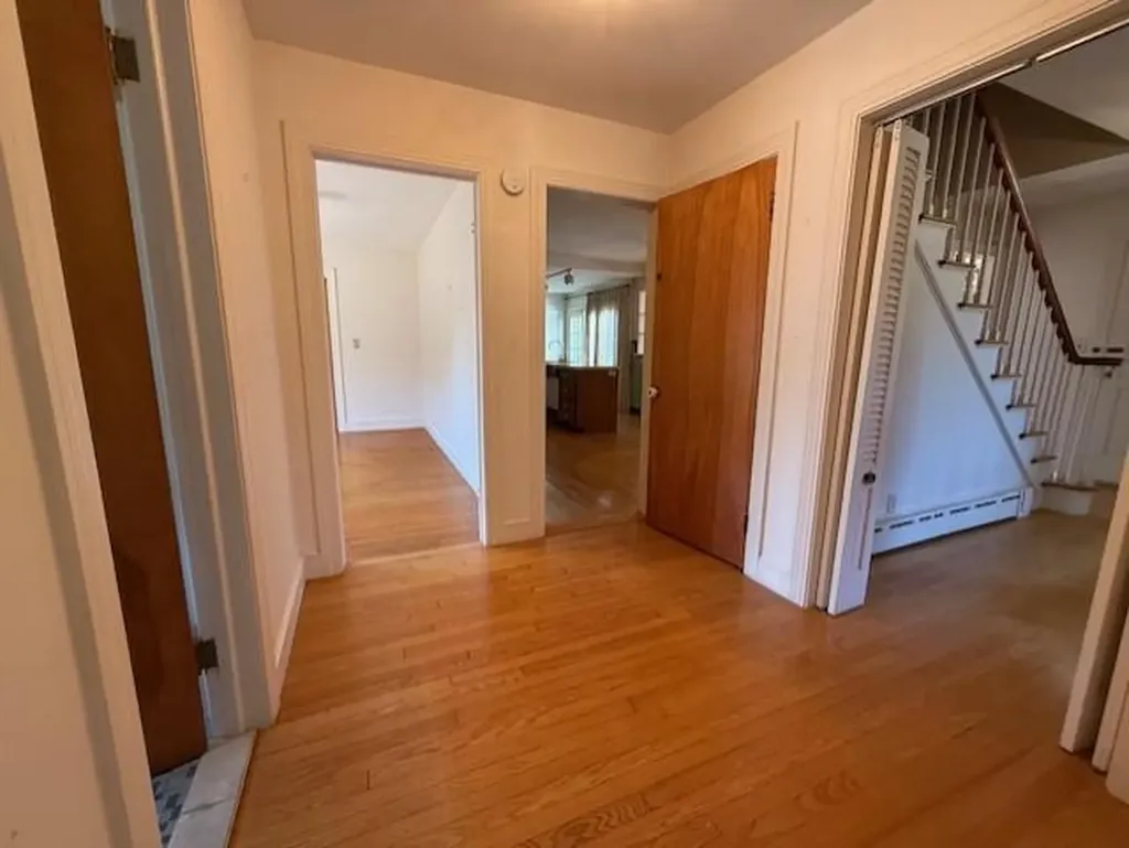 37 Post Road Westerly RI 02891