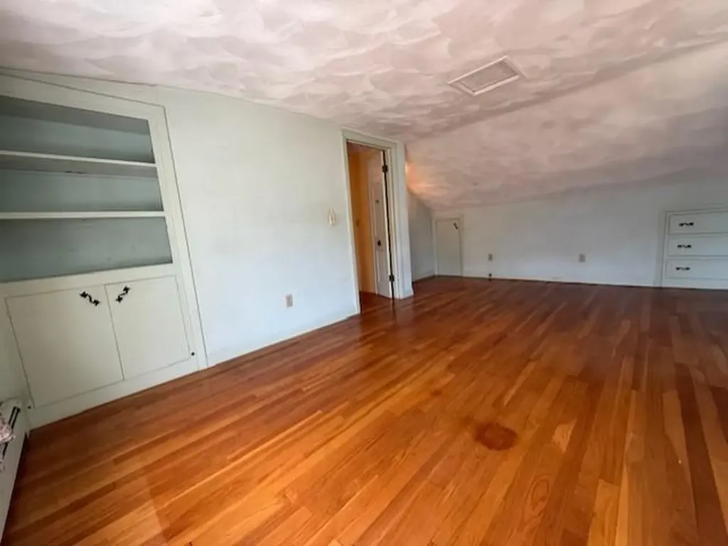 37 Post Road Westerly RI 02891