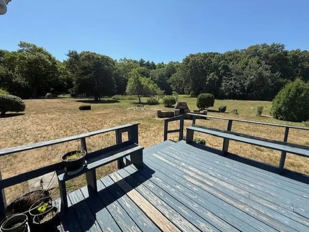 37 Post Road Westerly RI 02891