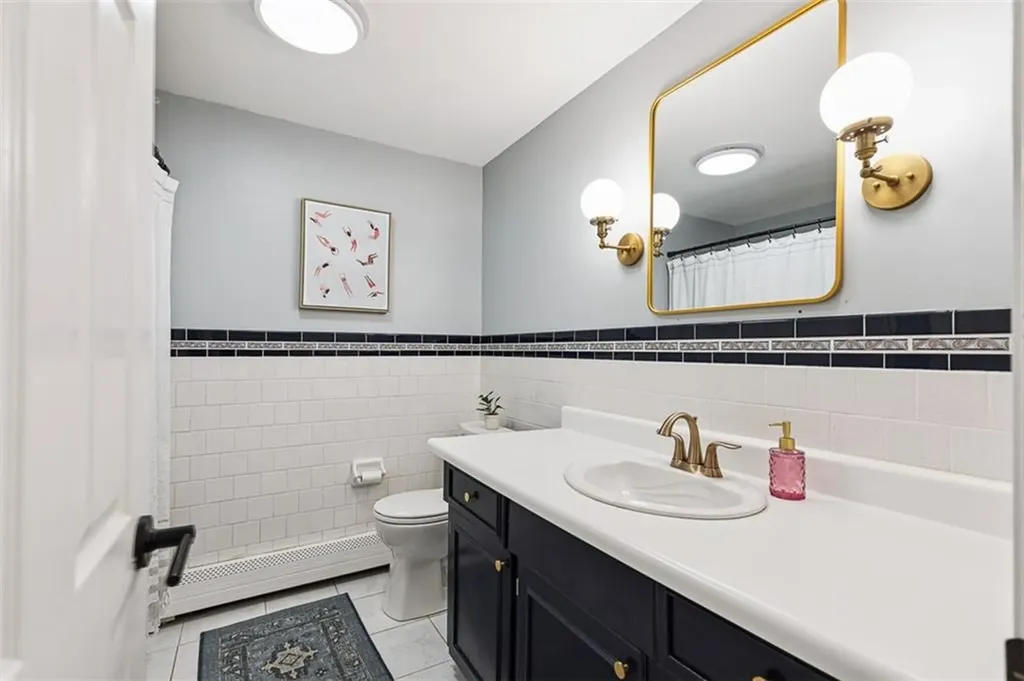 20 Robbins Drive Barrington RI 02806