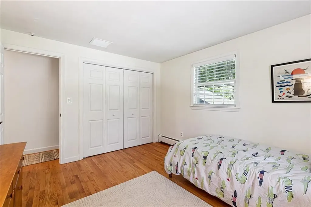 20 Robbins Drive Barrington RI 02806