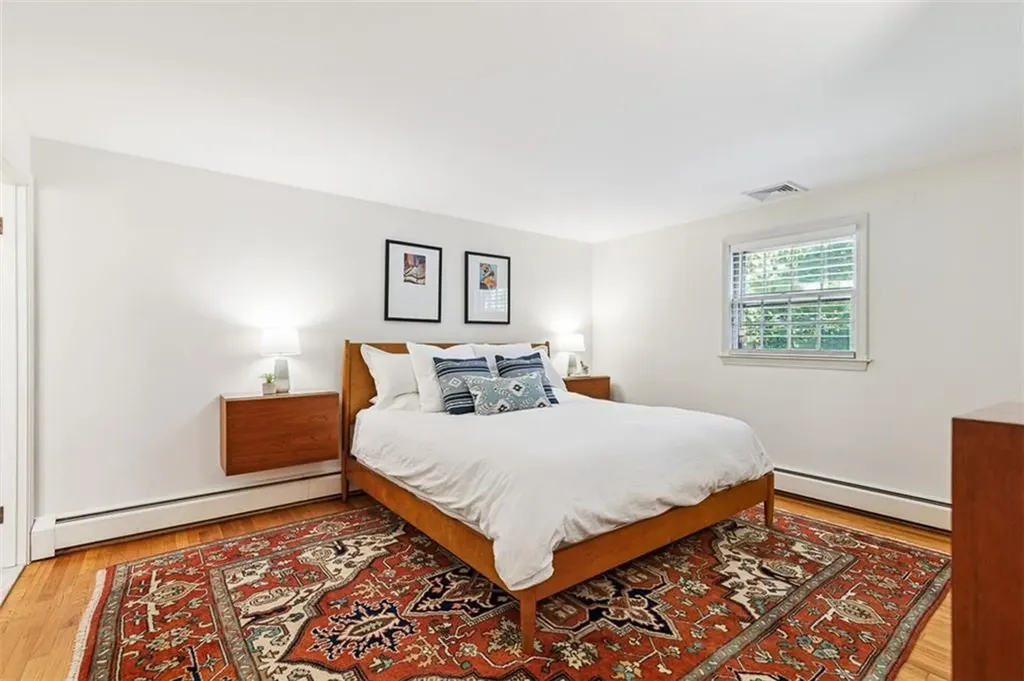 20 Robbins Drive Barrington RI 02806