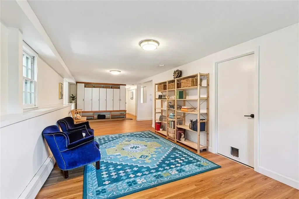 20 Robbins Drive Barrington RI 02806