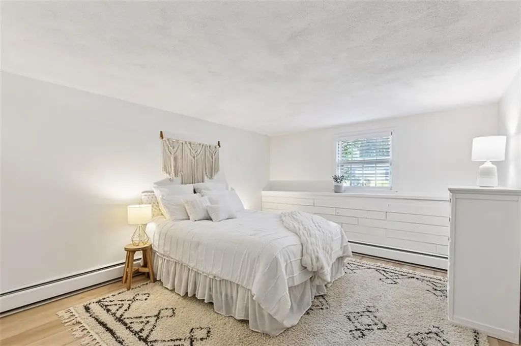 20 Robbins Drive Barrington RI 02806