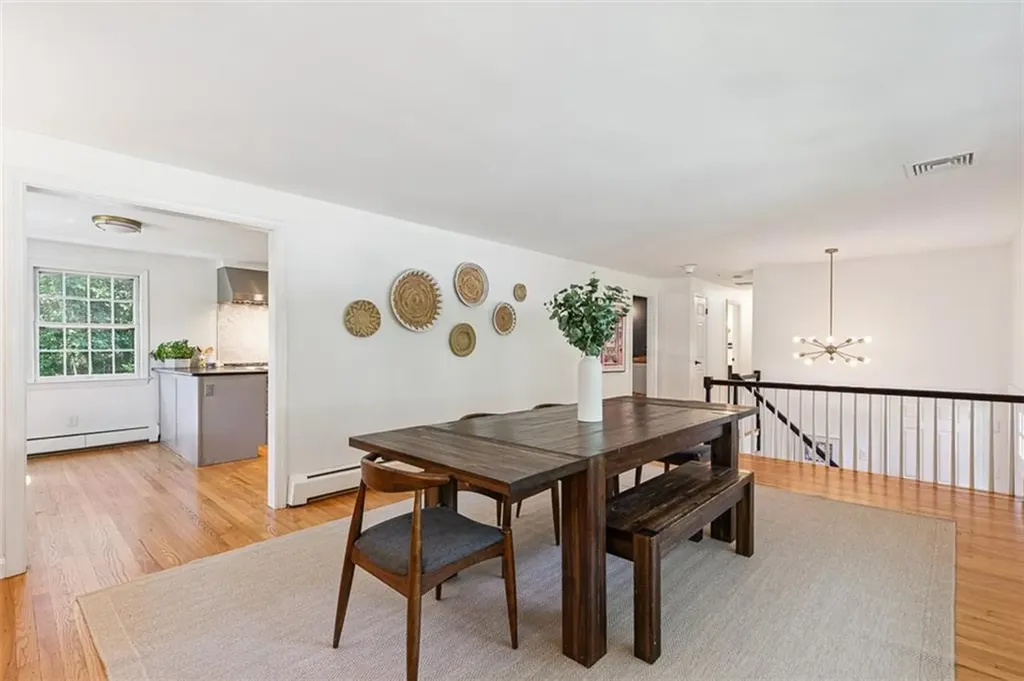 20 Robbins Drive Barrington RI 02806