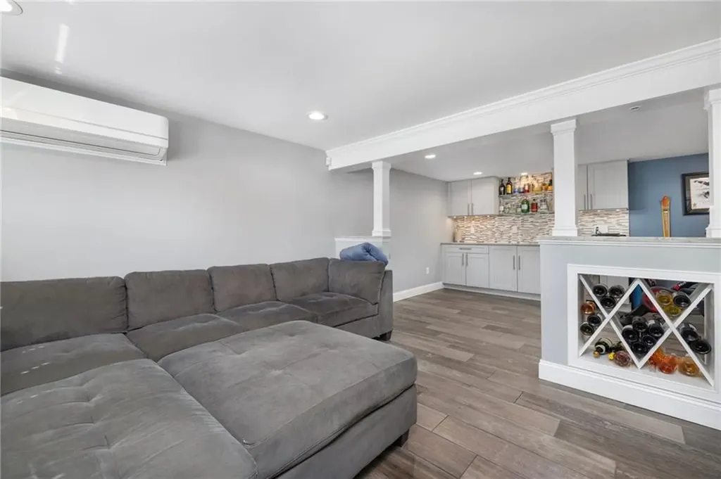 26 Leawood Drive Cranston RI 02920