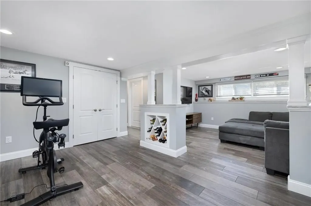 26 Leawood Drive Cranston RI 02920