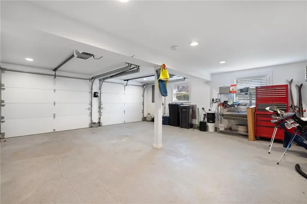 26 Leawood Drive Cranston RI 02920