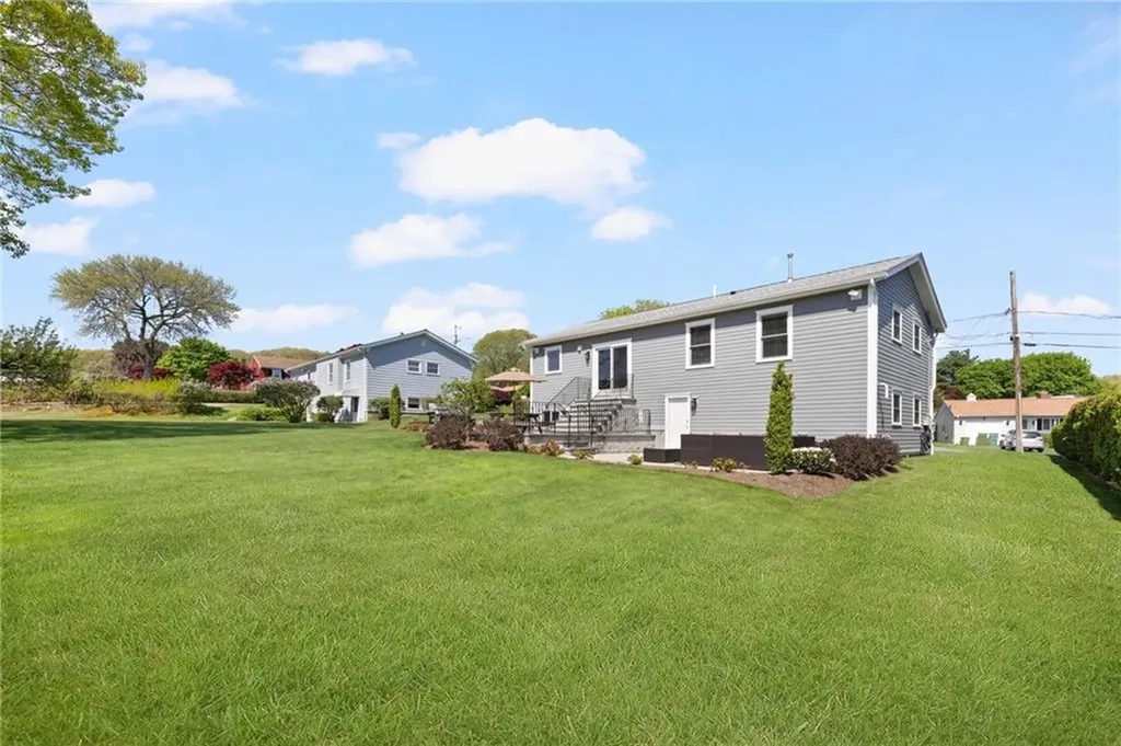 26 Leawood Drive Cranston RI 02920