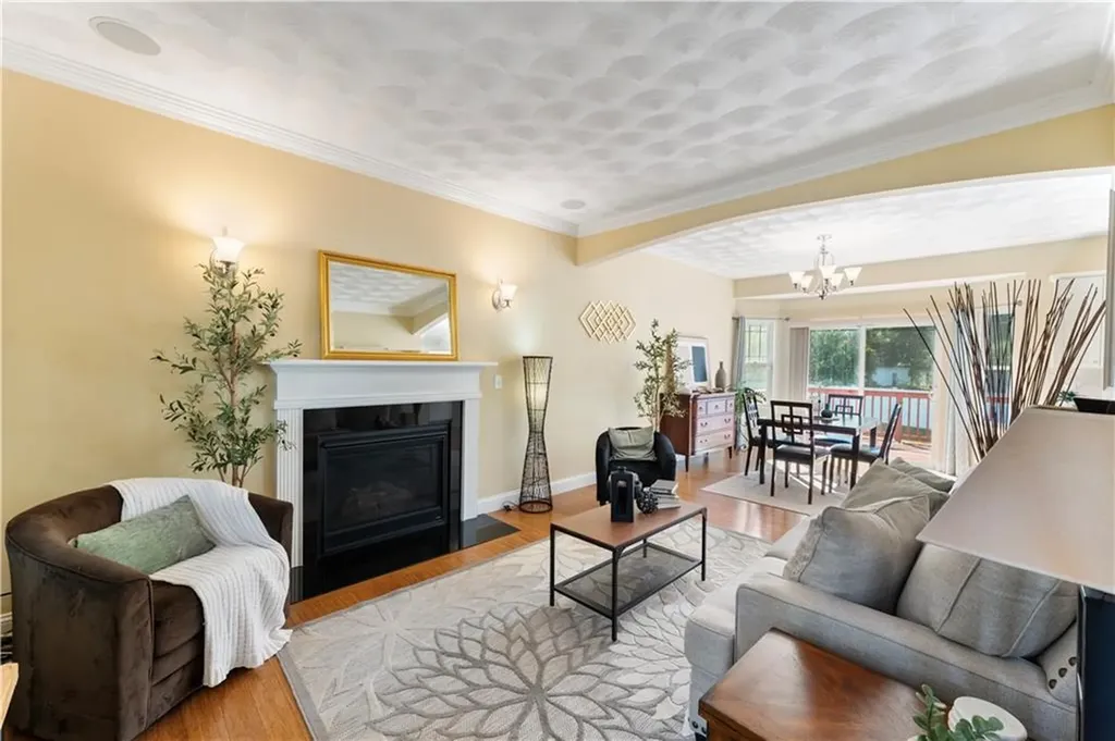 132 Julian Road Warwick RI 02889