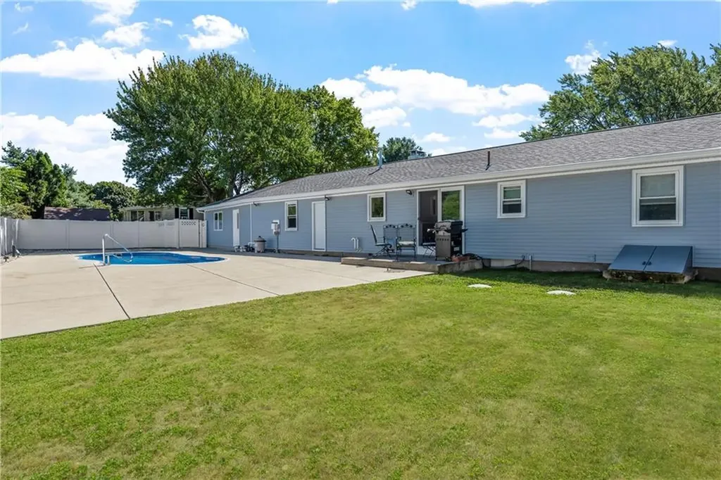 40 Murphy Drive Cumberland RI 02864