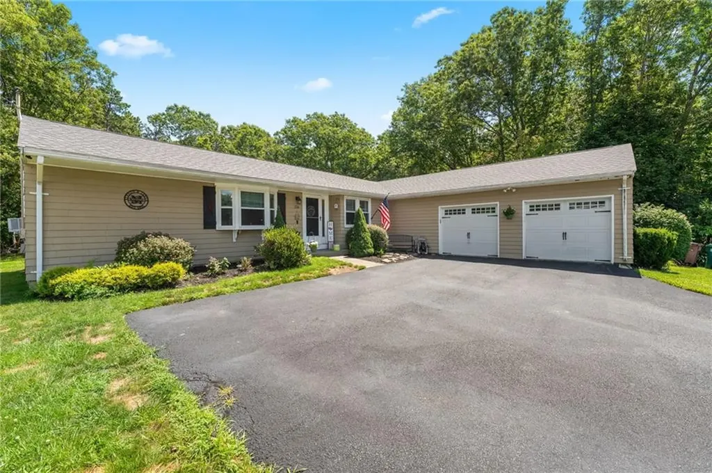 216 Cranston Street Woonsocket RI 02895