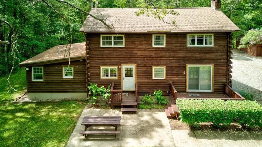 85 Plainfield Pike Foster RI 02825