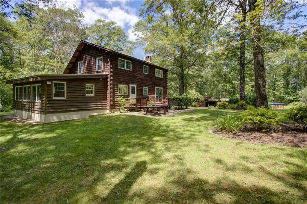 85 Plainfield Pike Foster RI 02825