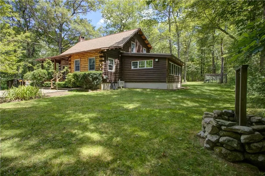 85 Plainfield Pike Foster RI 02825