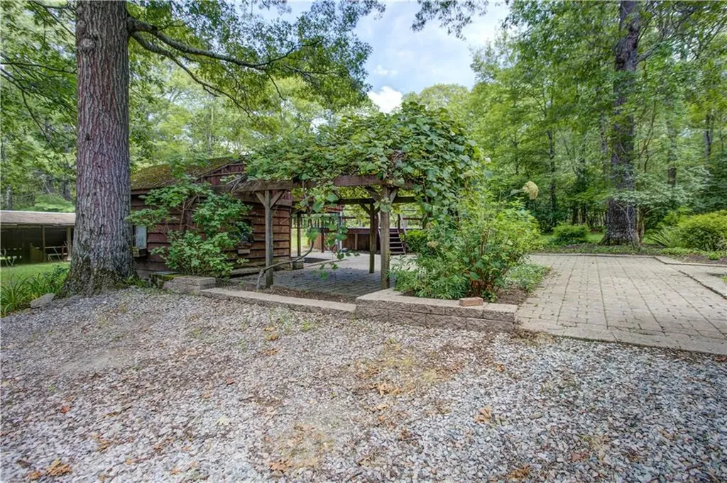 85 Plainfield Pike Foster RI 02825
