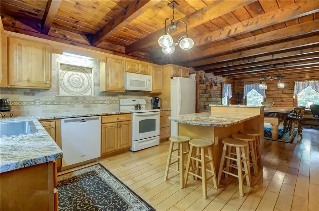 85 Plainfield Pike Foster RI 02825