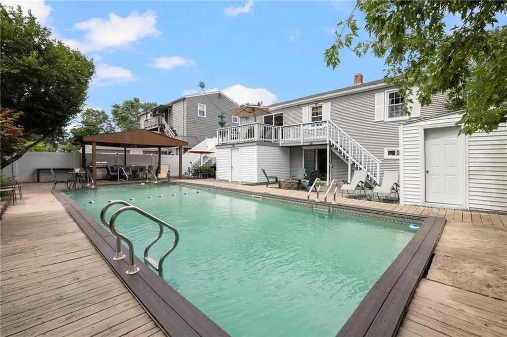 11 Nickerson Street Cranston RI 02910