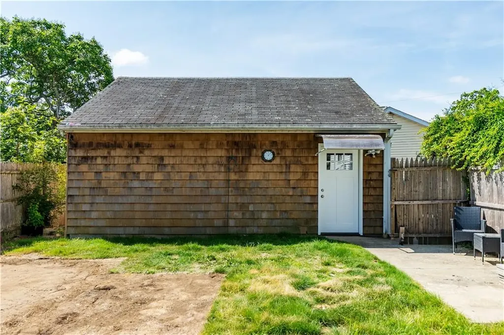 111 Belgium Street Cranston RI 02920