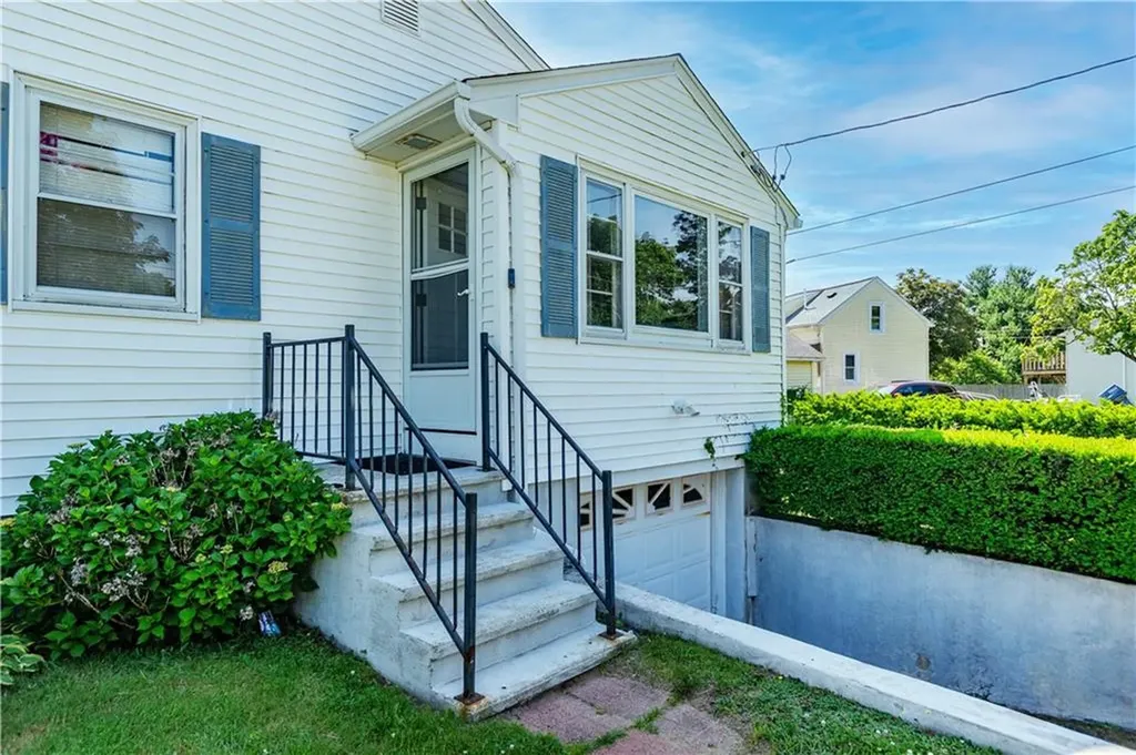 111 Belgium Street Cranston RI 02920