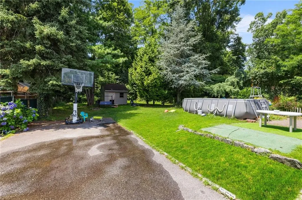 26 Rachela Street Johnston RI 02919