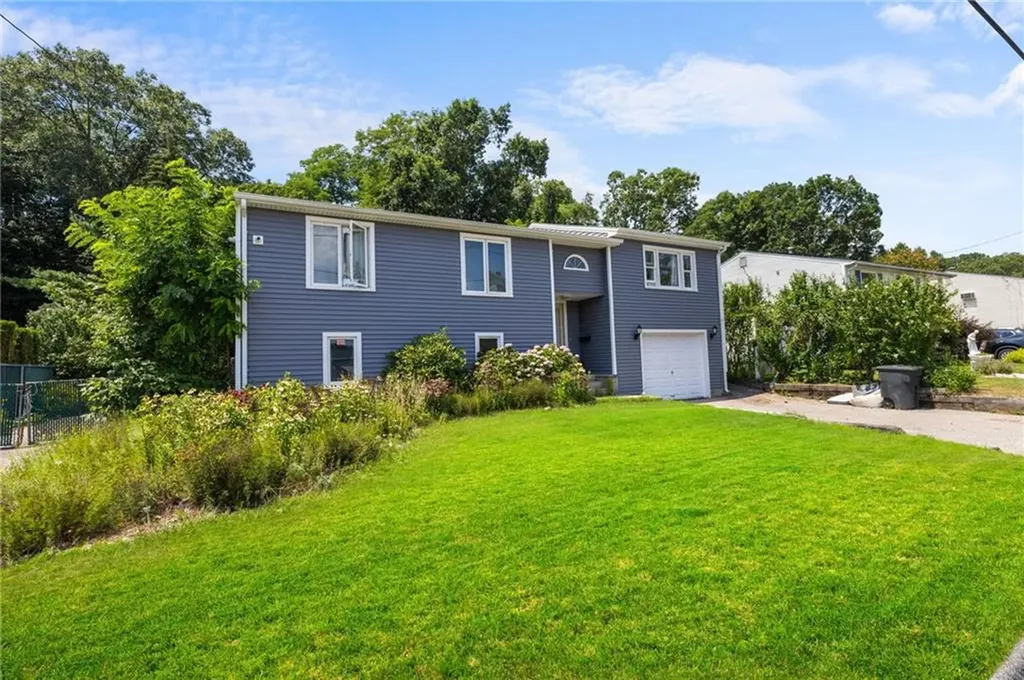 26 Rachela Street Johnston RI 02919