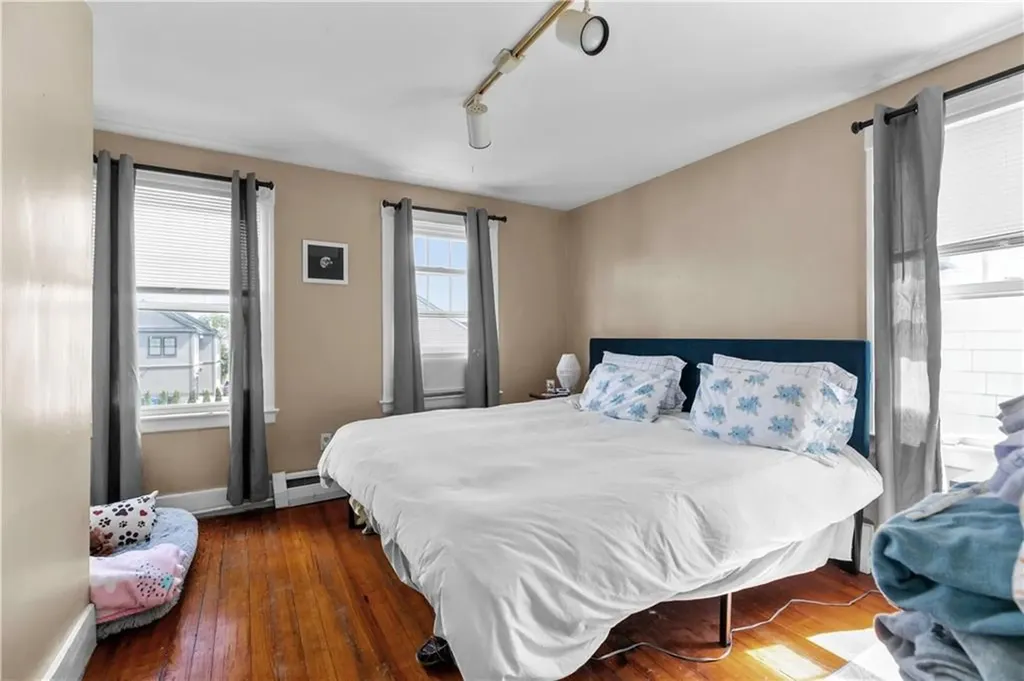 16 Pearl Street Newport RI 02840