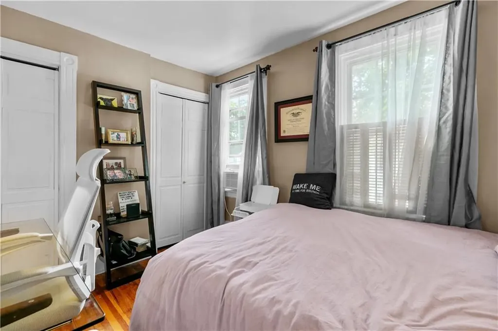 16 Pearl Street Newport RI 02840