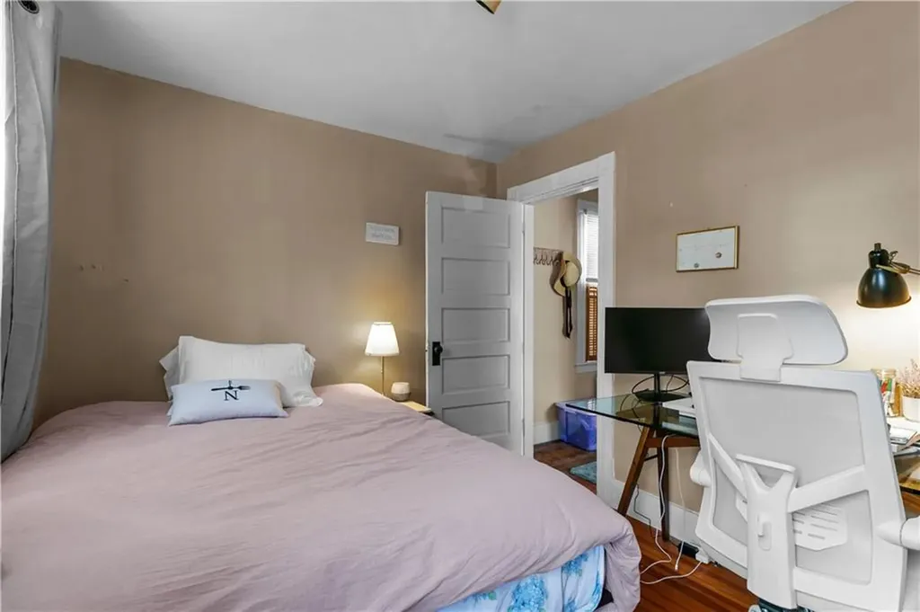 16 Pearl Street Newport RI 02840